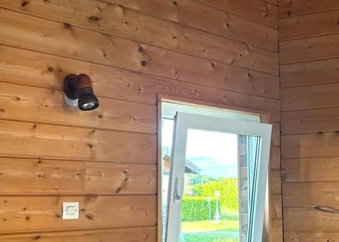 A Апартаменты *